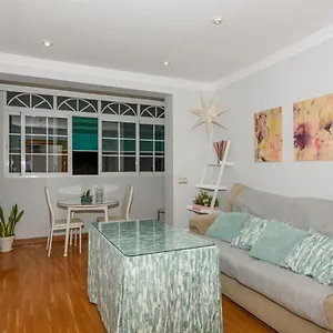 precioso-apartamento-en-malaga-al-lado-de-la-playa.1costadelsol.com/